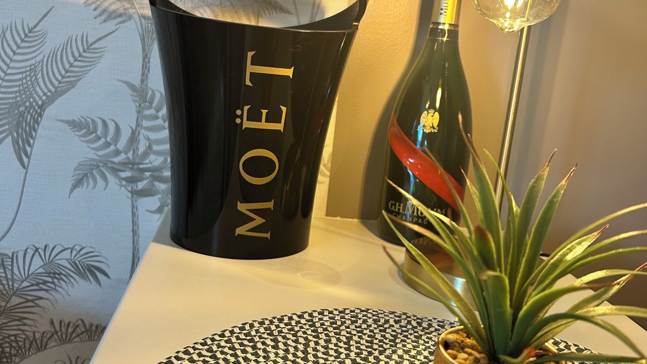 Photo of Others in Epernay