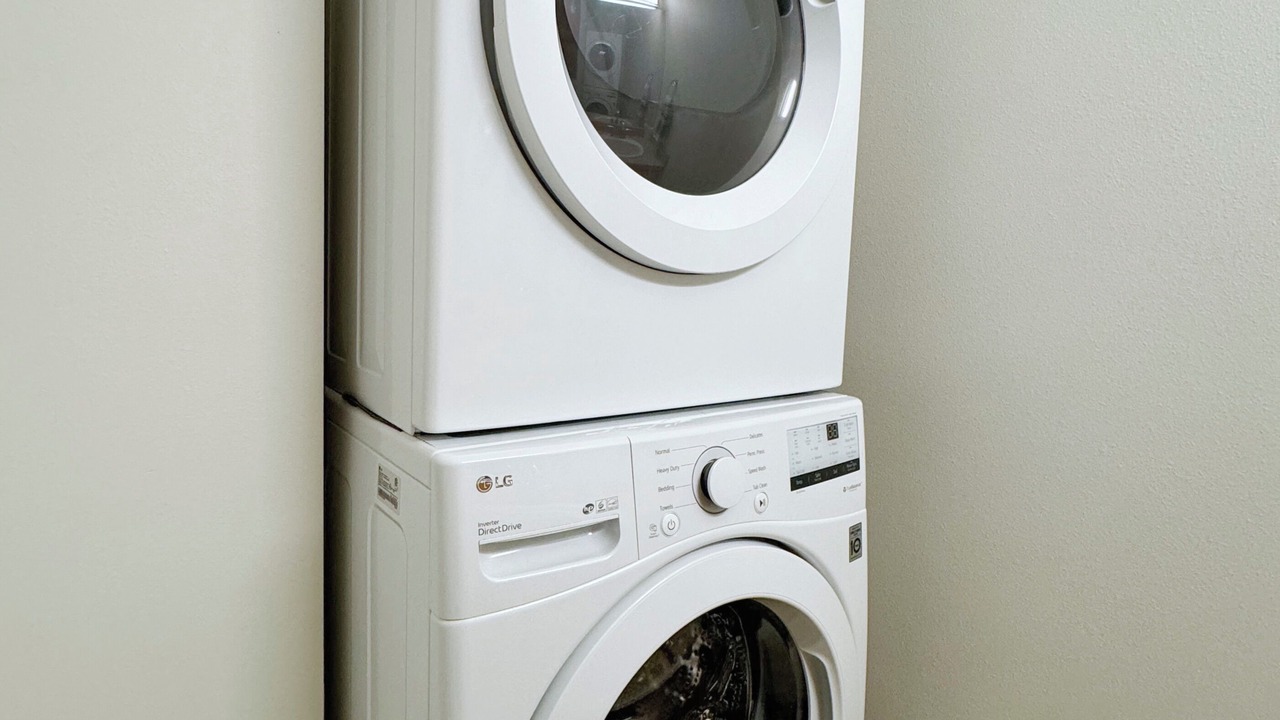 Photo of Others in Mann