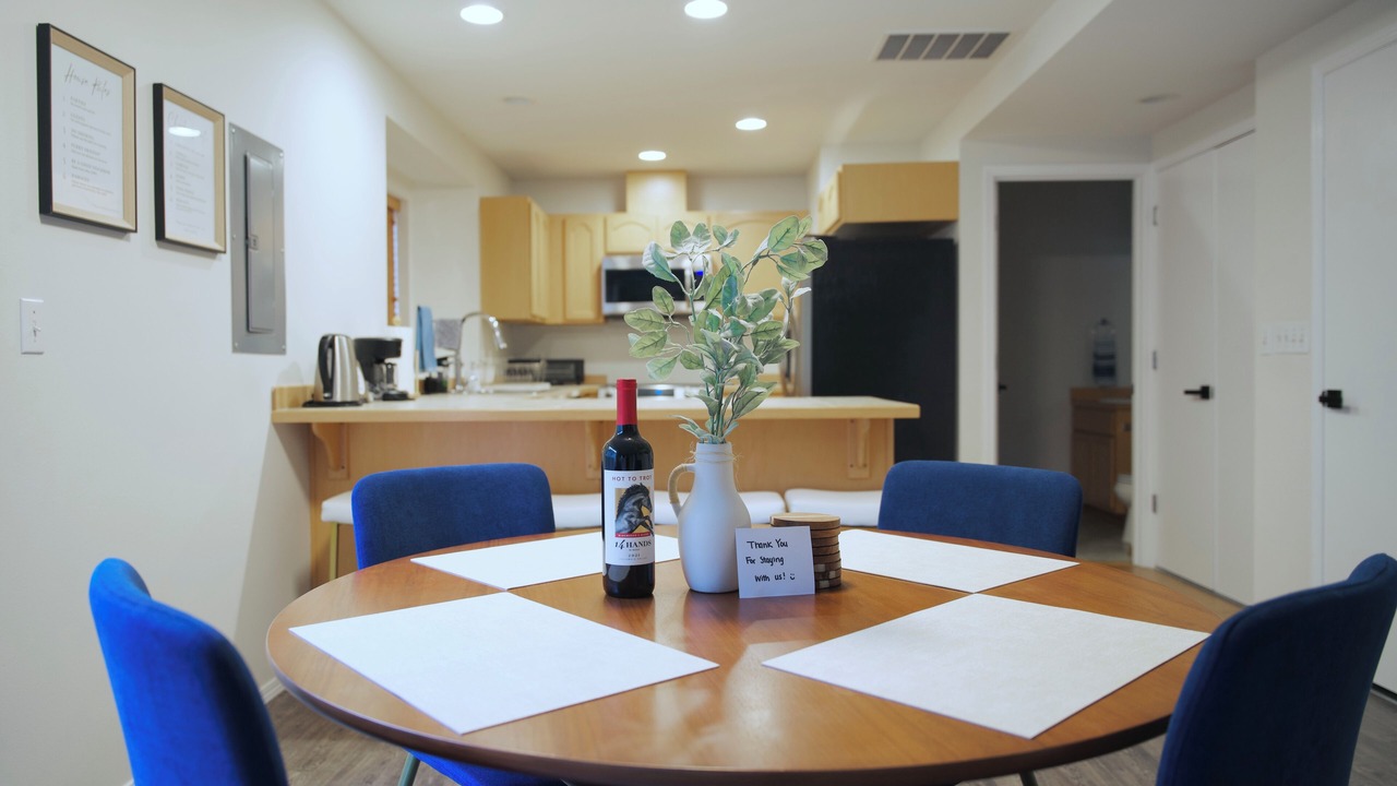 Photo of Others in Mann