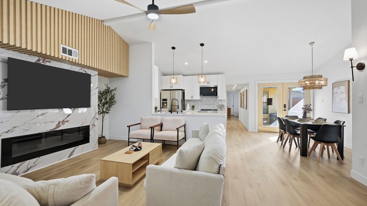 Photo of Livingroom in The Colony