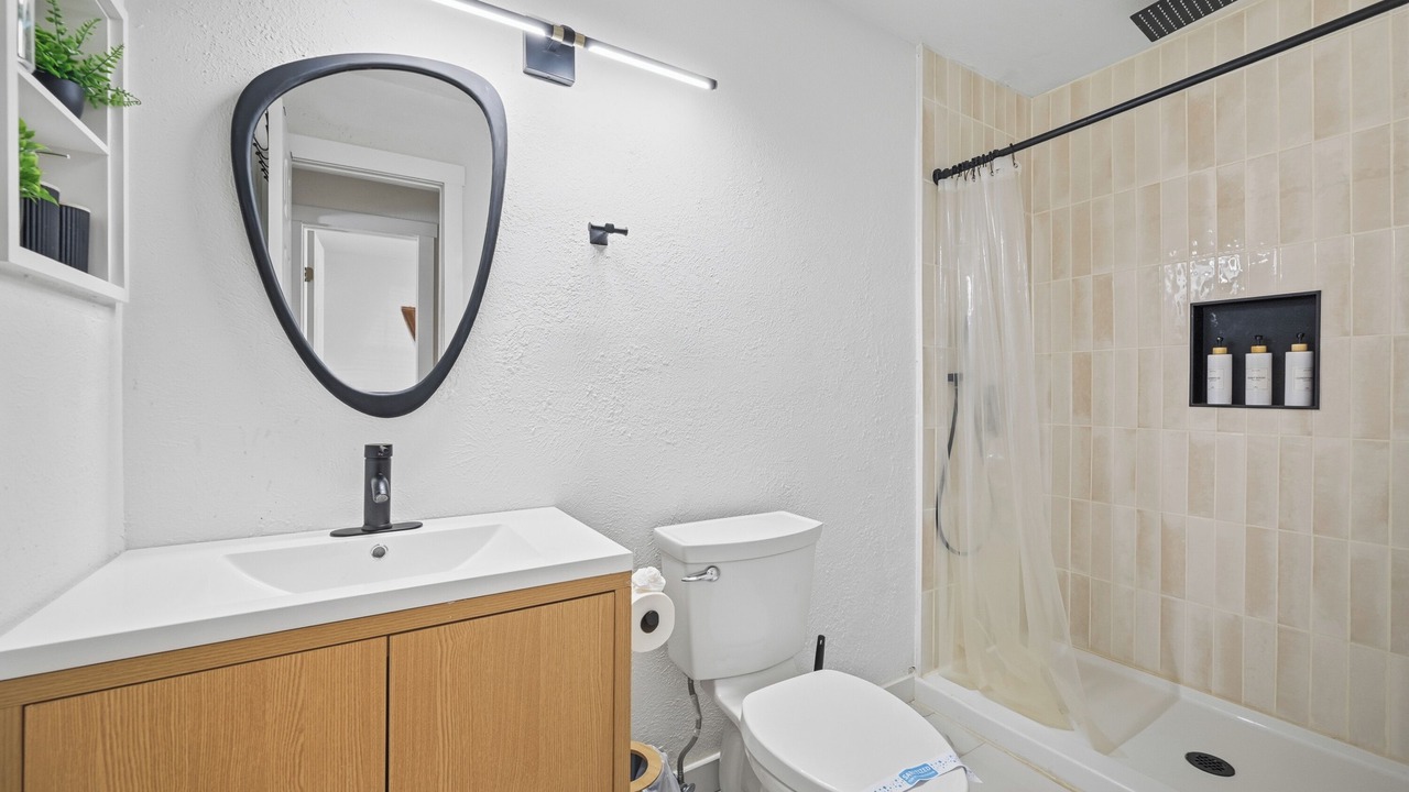Photo of Bathroom in The Colony