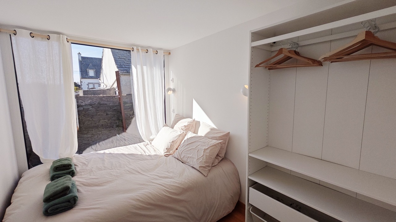 Photo of Bedroom in Locquirec