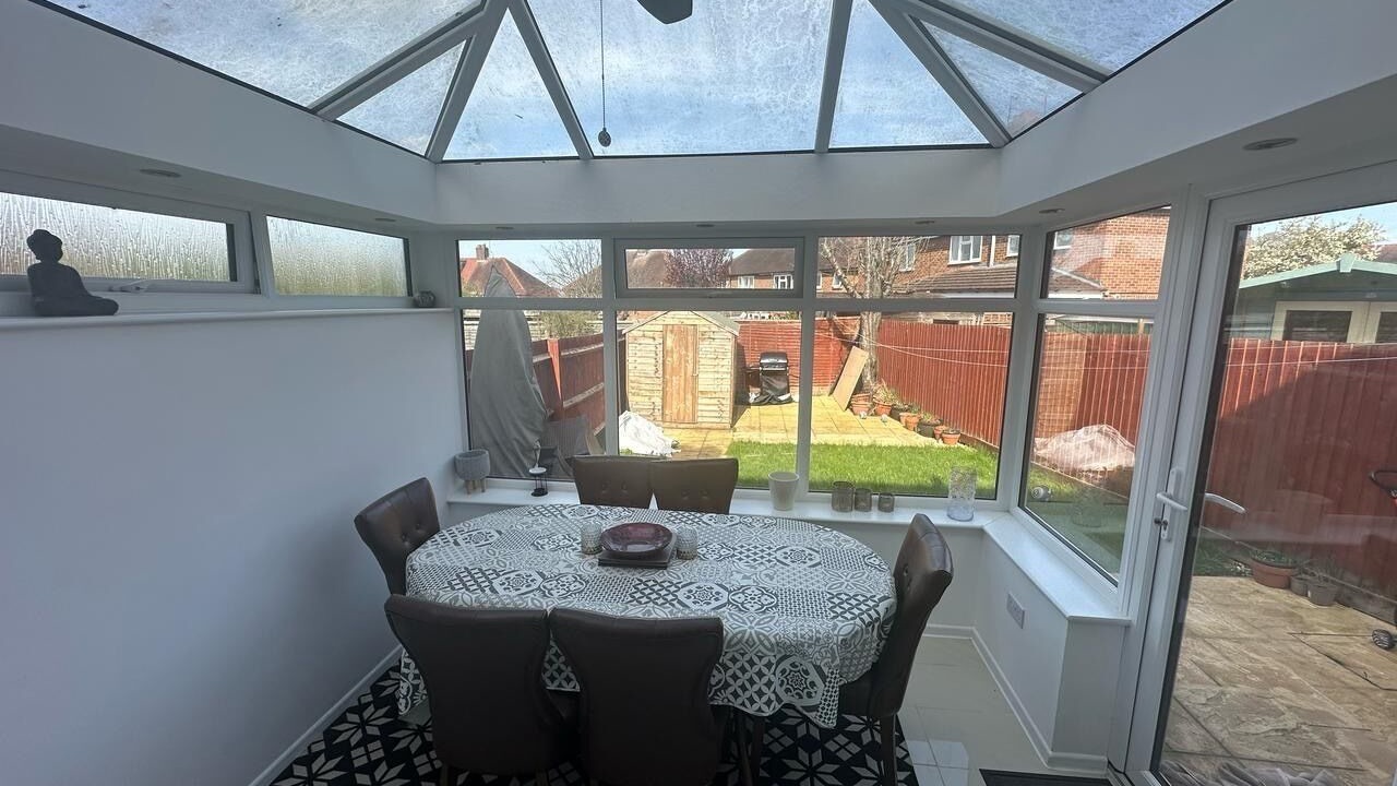 Photo of Livingroom in Northampton