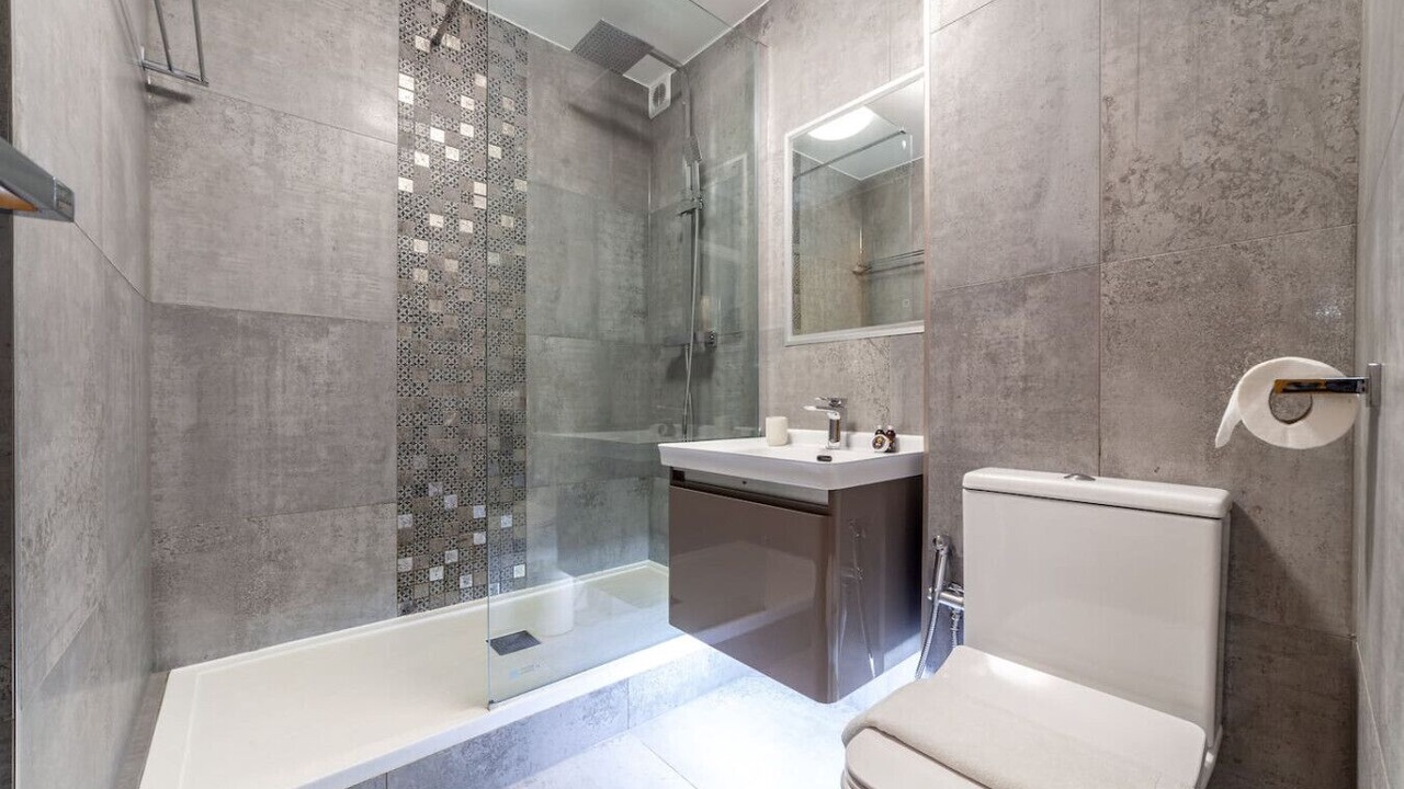 Photo of Bathroom in Ealing Broadway