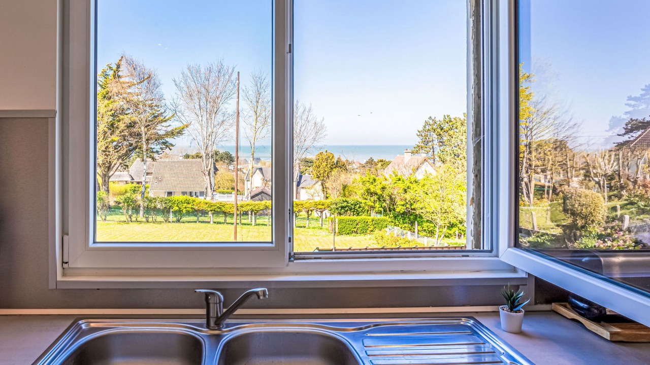 Photo of Bedroom in Ver-sur-Mer