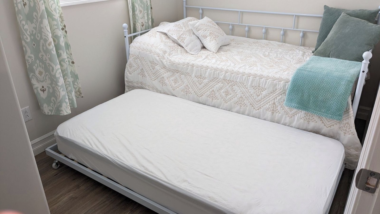 Photo of Bedroom in Burnt Cove