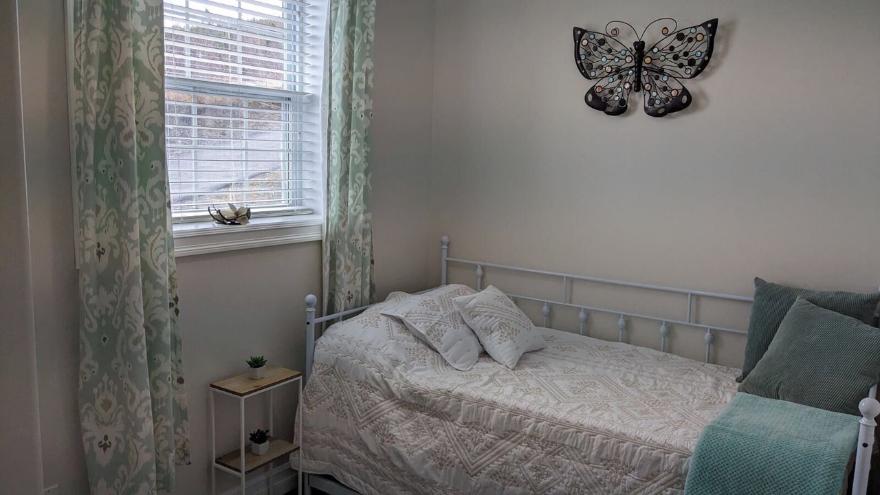 Photo of Bedroom in Burnt Cove