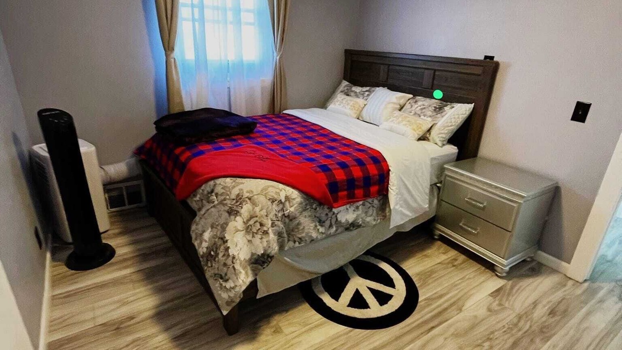 Photo of Bedroom in Orchard Park
