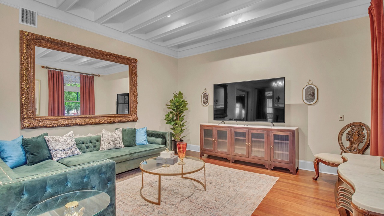 Photo of Livingroom in Arsenal