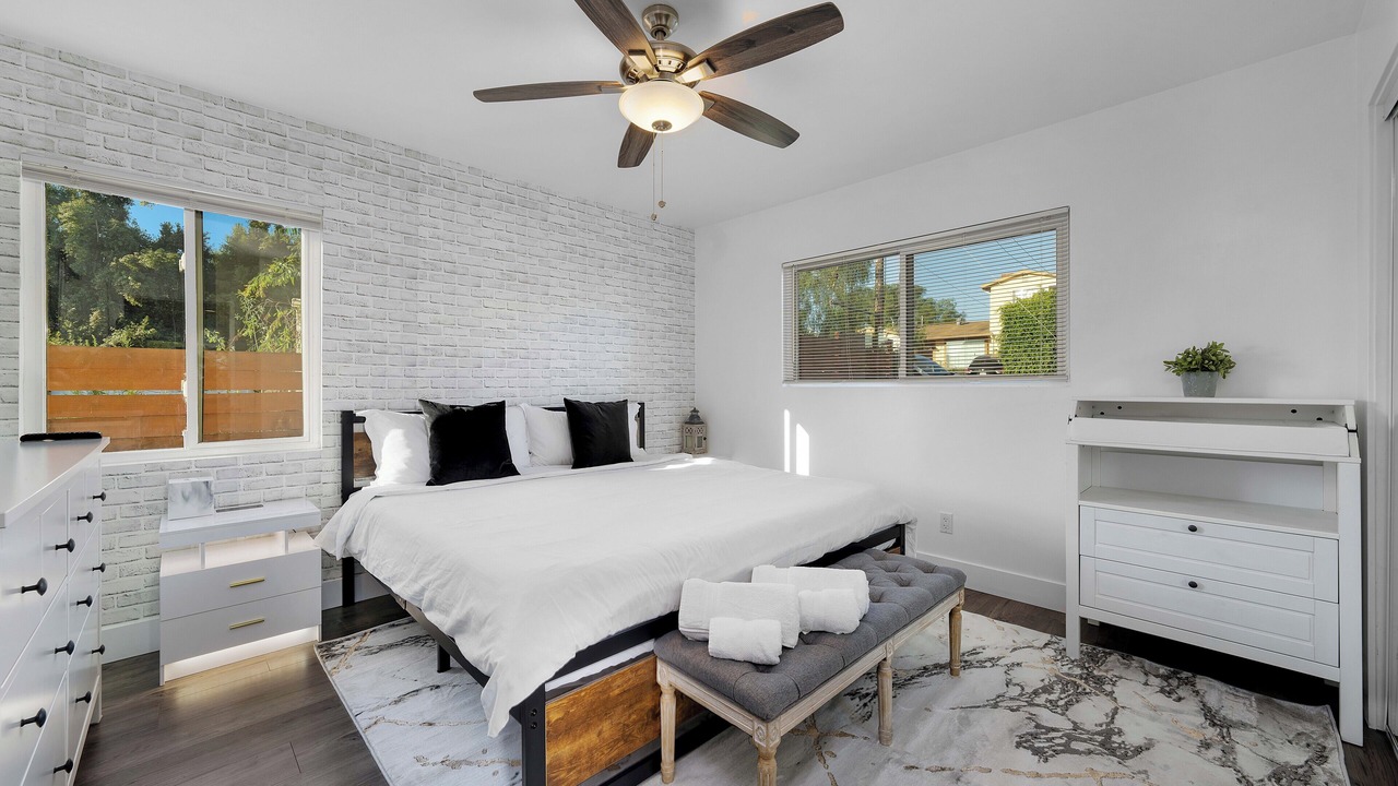 Photo of Bedroom in Lincoln Acres