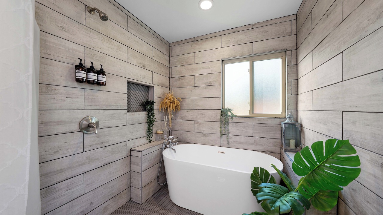 Photo of Bathroom in Lincoln Acres