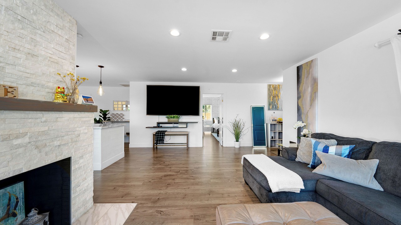 Photo of Livingroom in Lincoln Acres