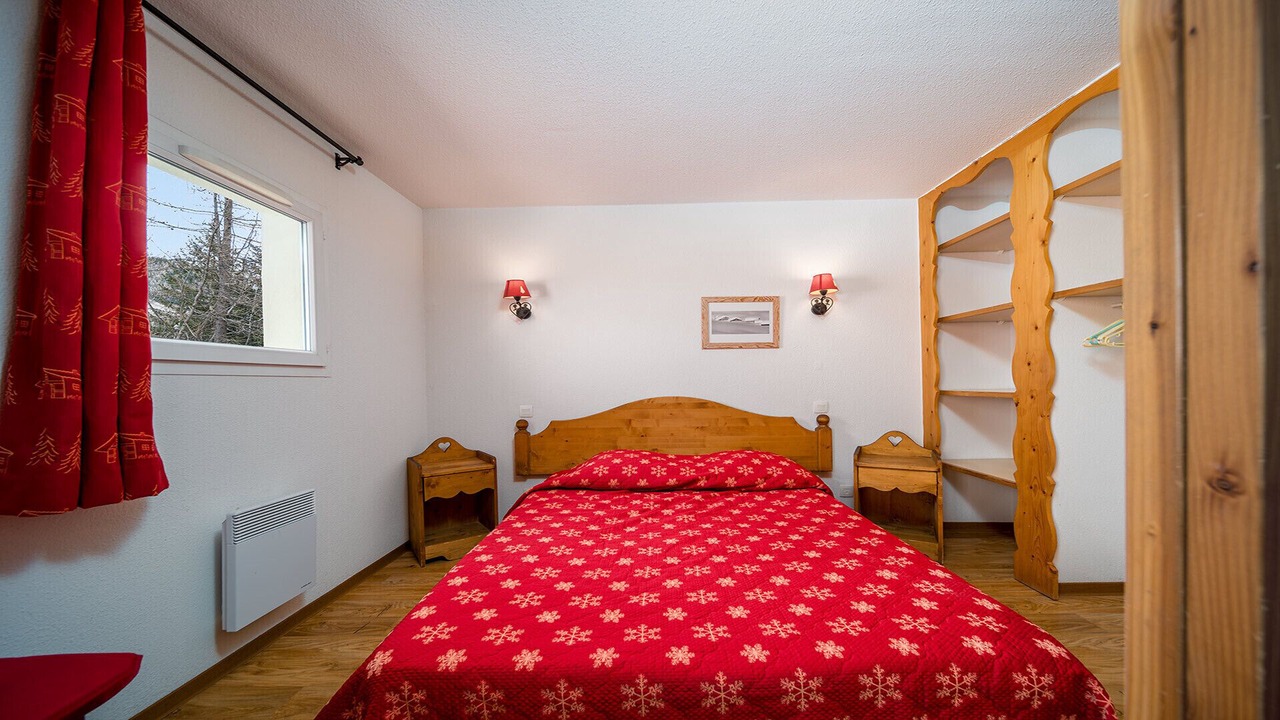Photo of Bedroom in Allos