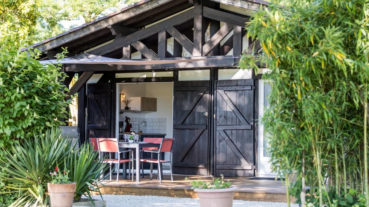 Photo of Outdoor in Lacquy