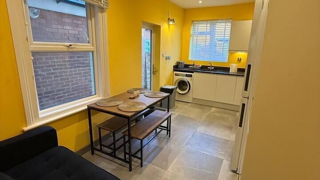 Photo of Others in Earley