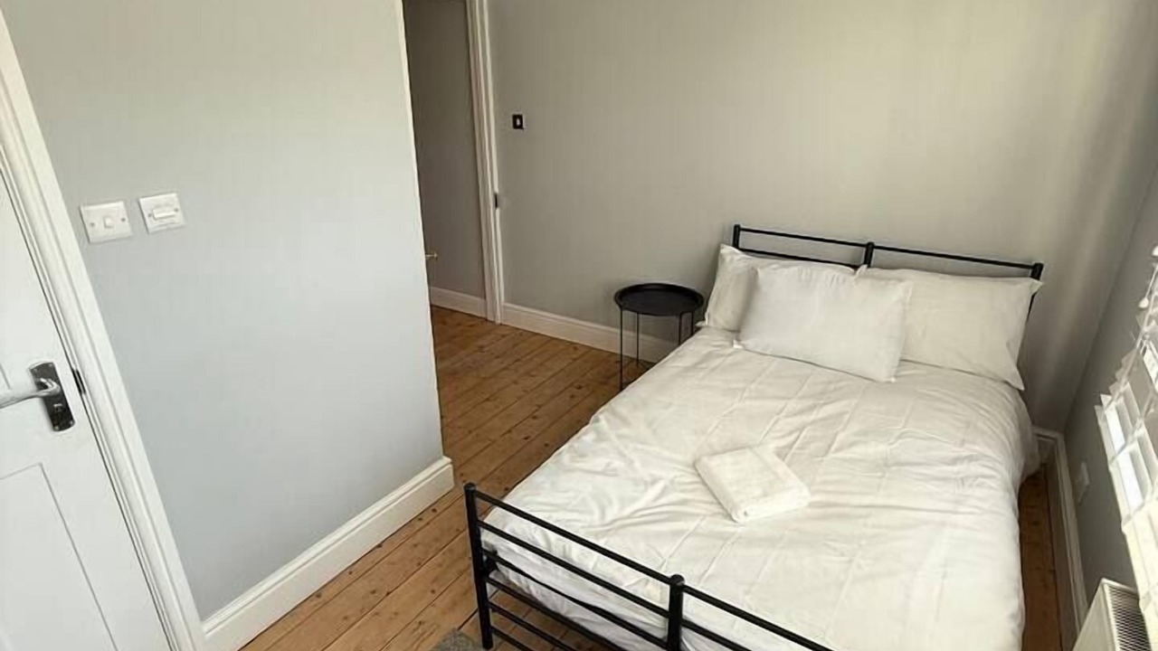 Photo of Others in Earley