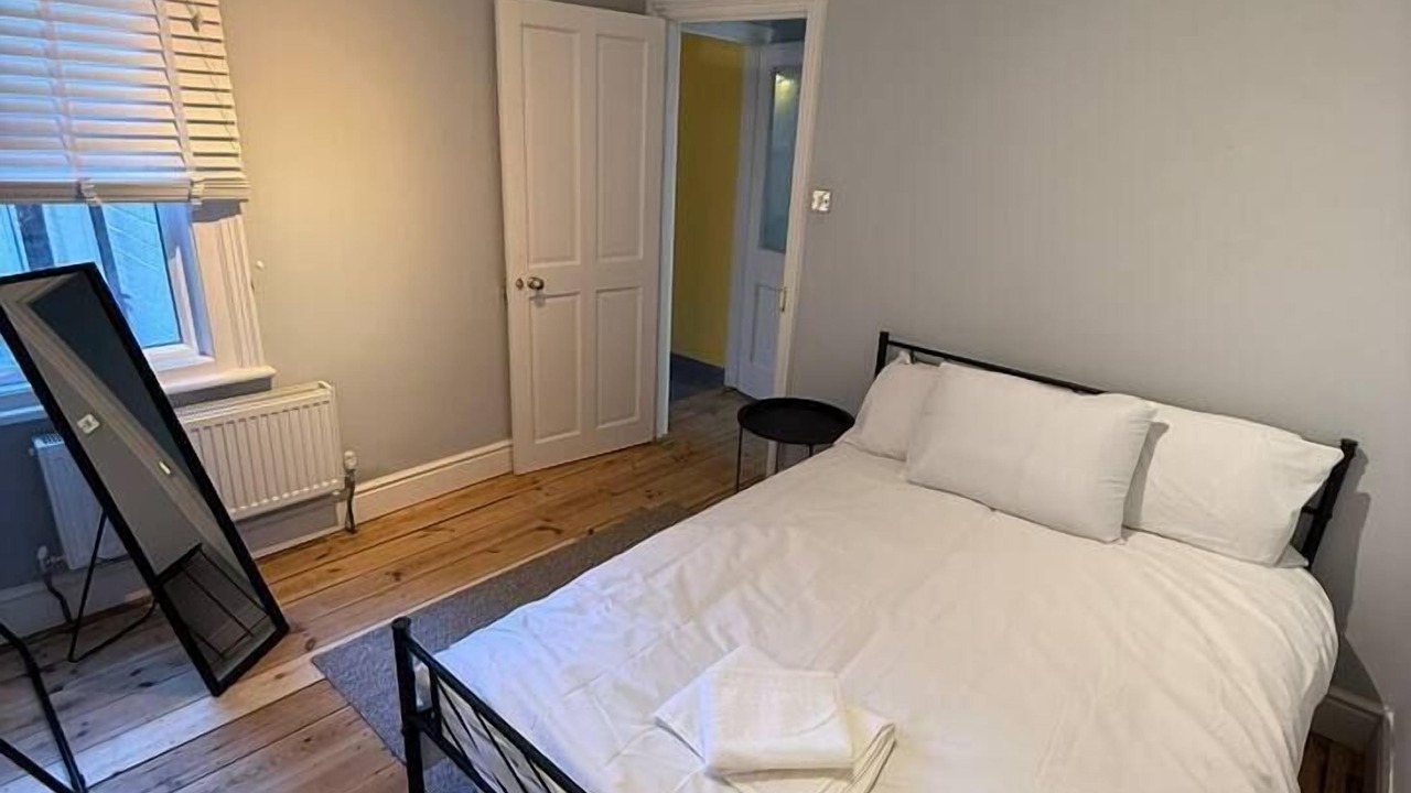 Photo of Others in Earley