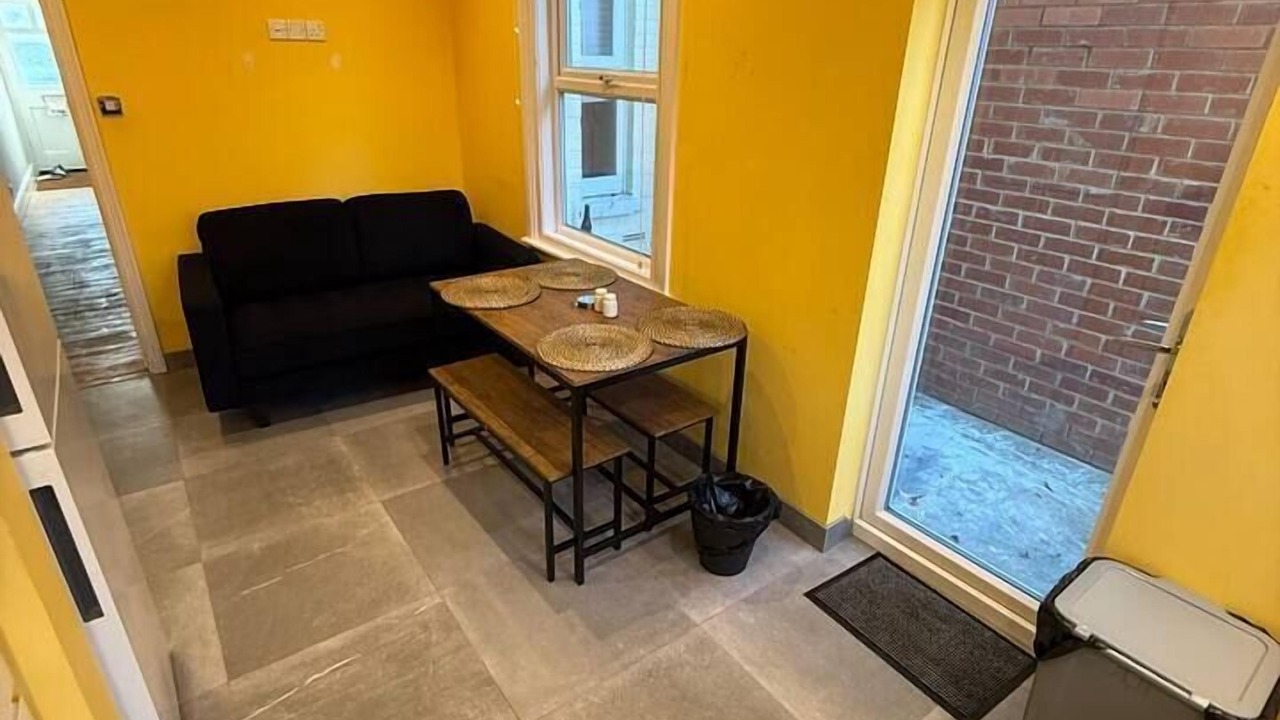 Photo of Others in Earley