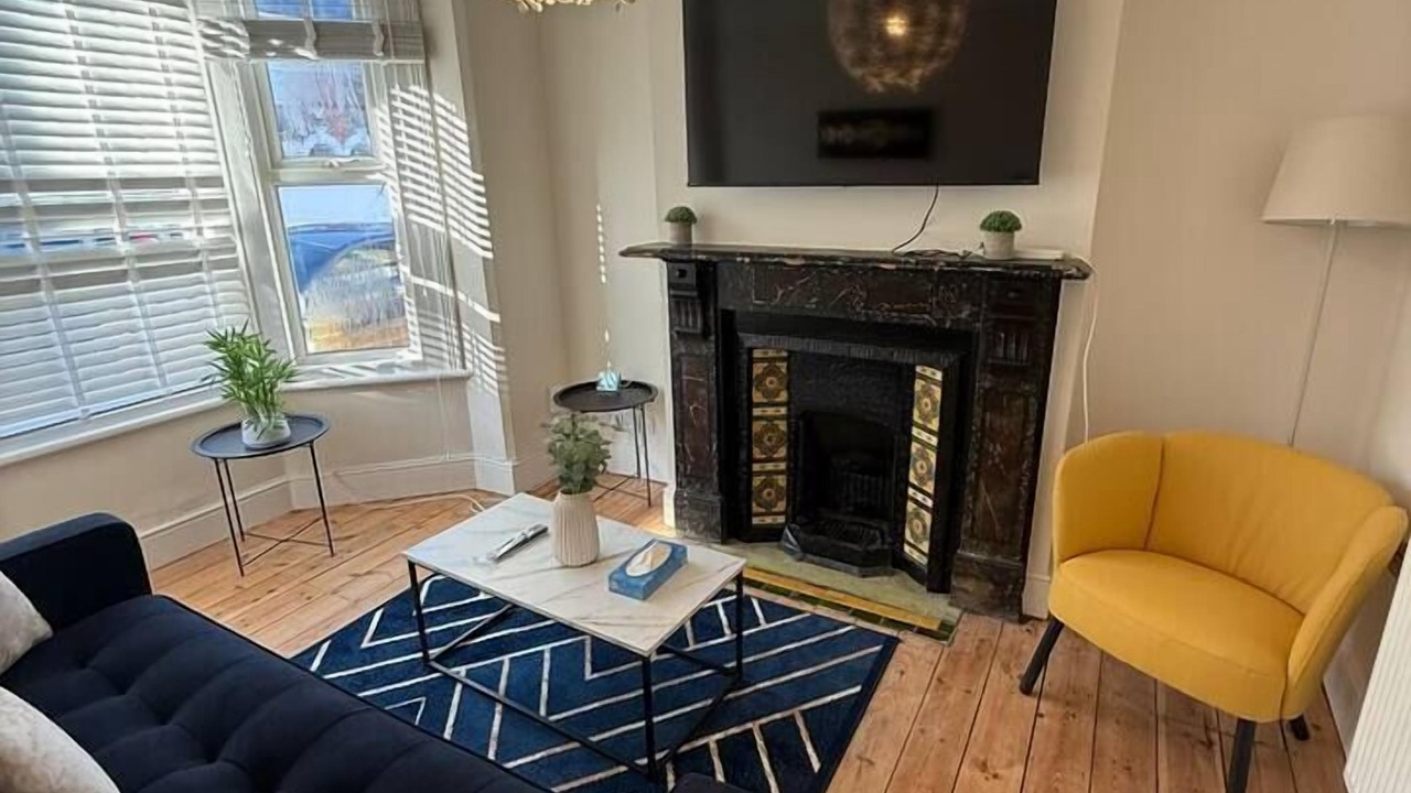 Photo of Others in Earley