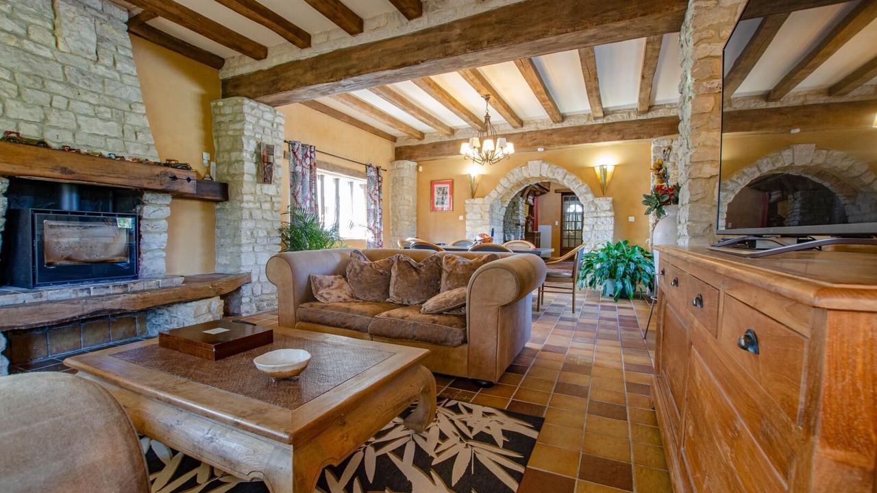 Photo of Livingroom in Eguilly-sous-Bois