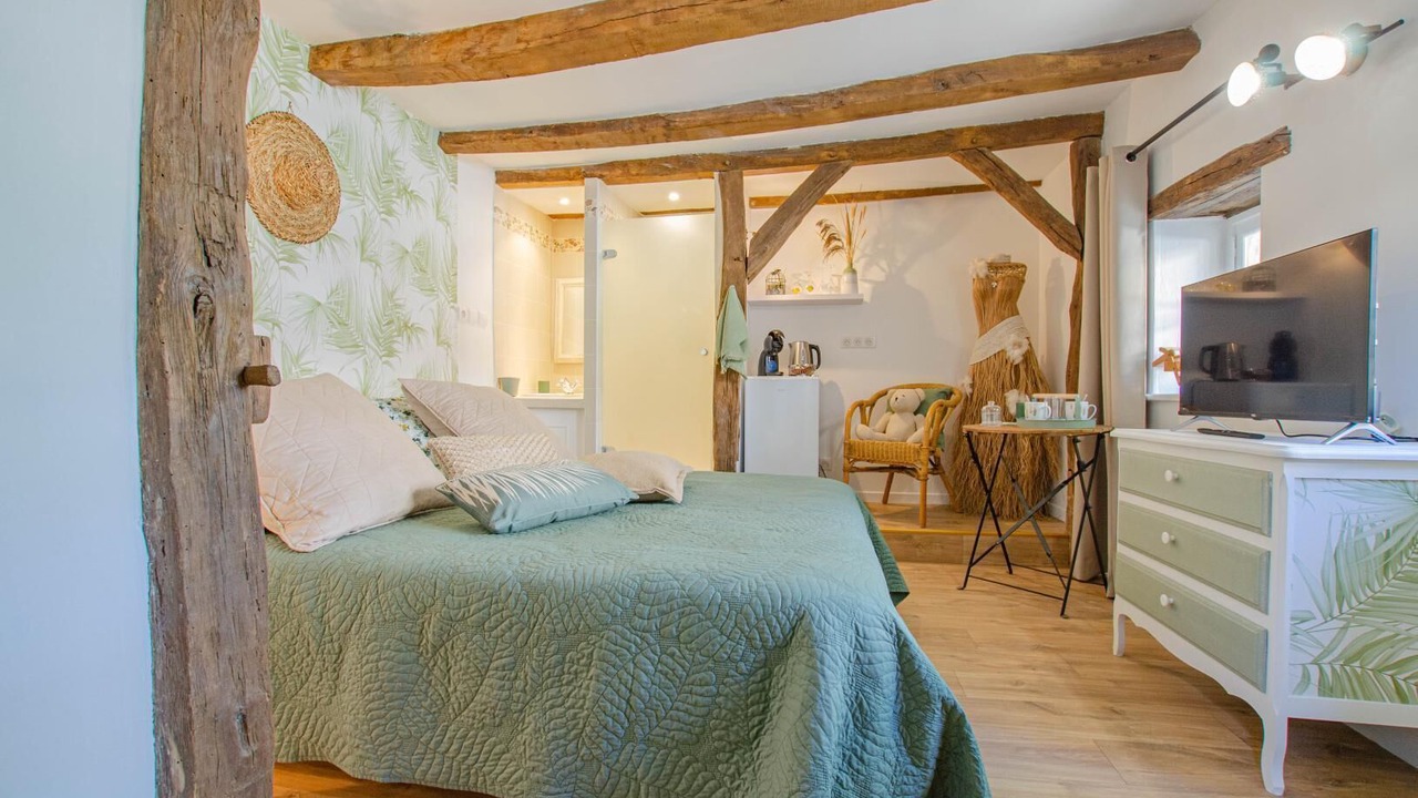 Photo of Bedroom in Eguilly-sous-Bois