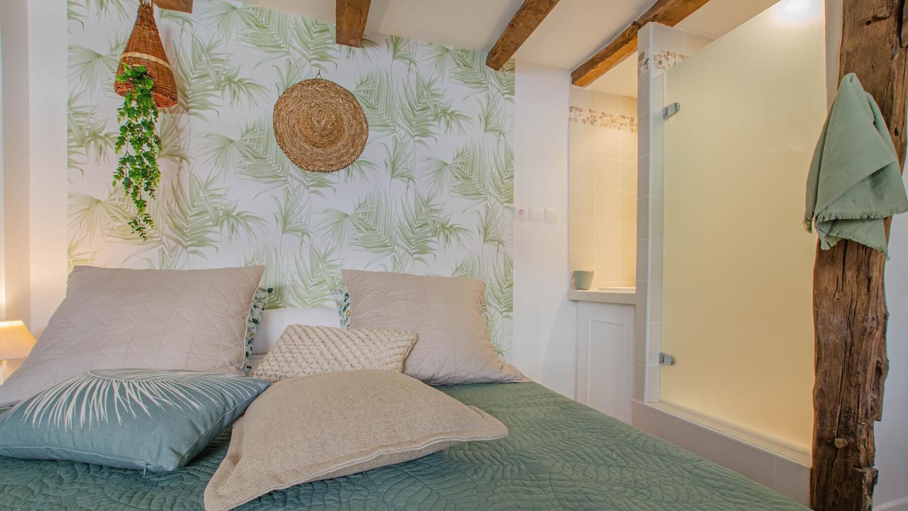 Photo of Bedroom in Eguilly-sous-Bois