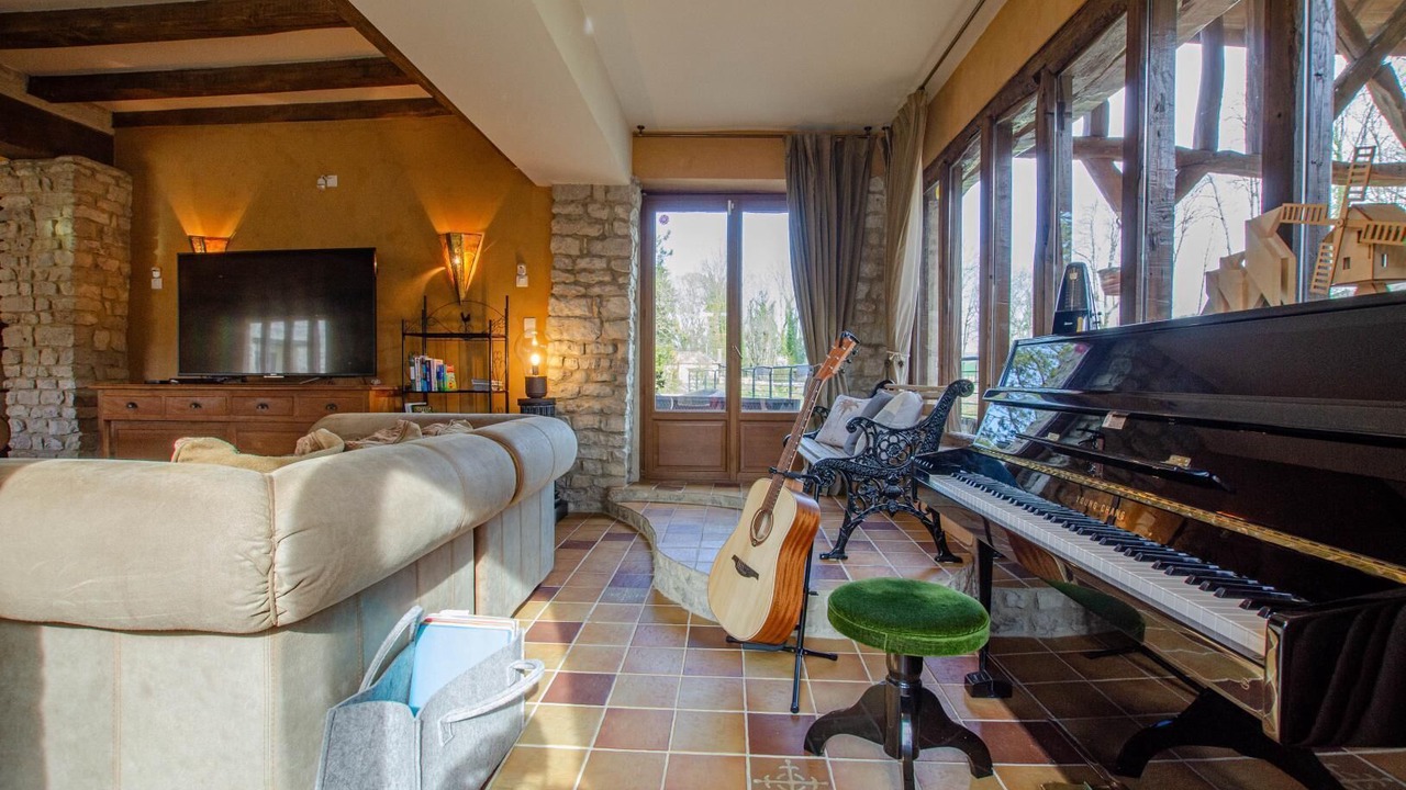 Photo of Livingroom in Eguilly-sous-Bois