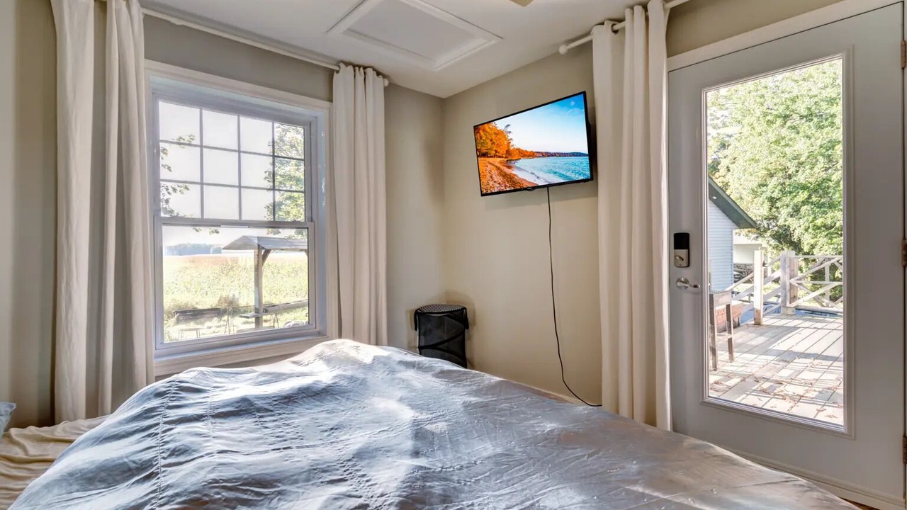 Photo of Bedroom in Sainte-Anne-de-Sorel