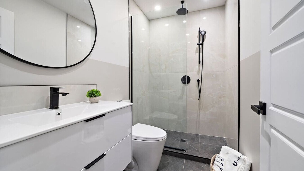 Photo of Bathroom in Chinatown