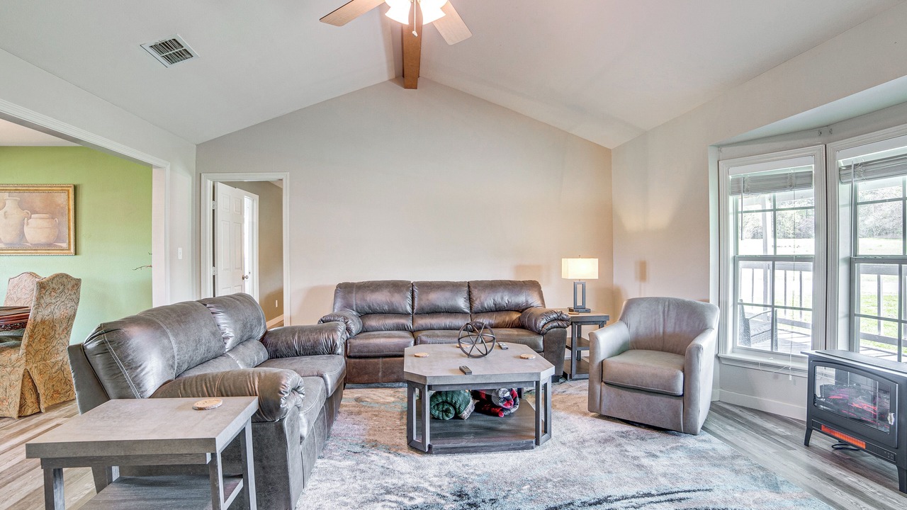 Photo of Livingroom in Dogwood