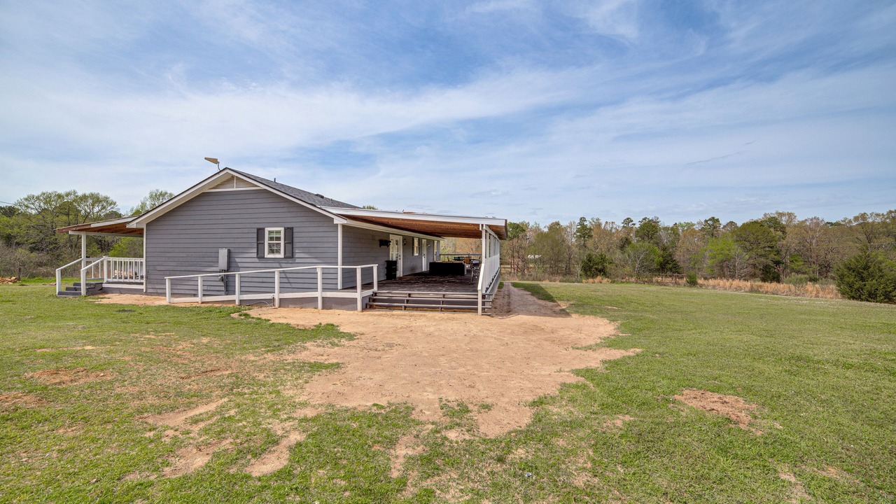 Photo of Outdoor in Dogwood