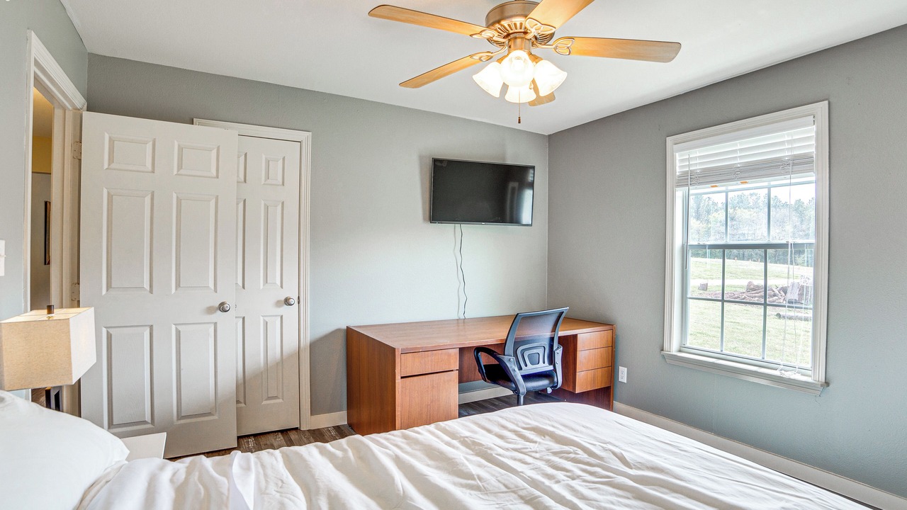 Photo of Bedroom in Dogwood