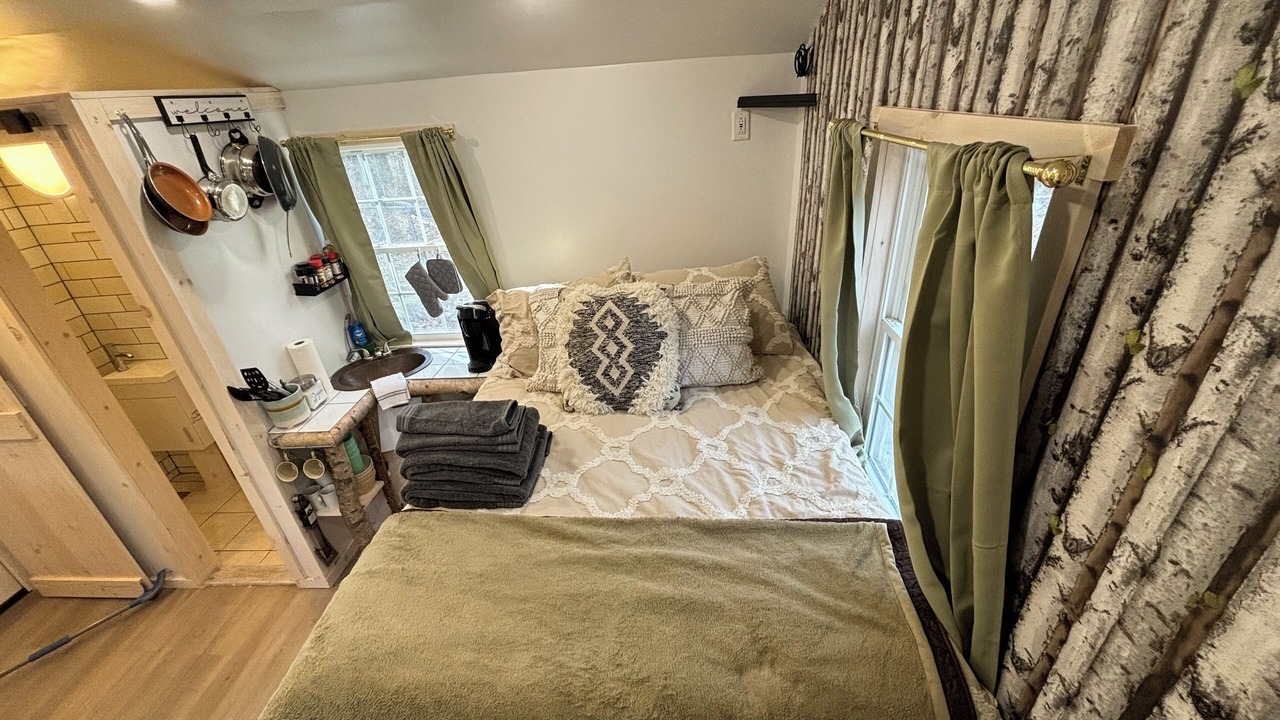 Photo of Bedroom in Moriah Center