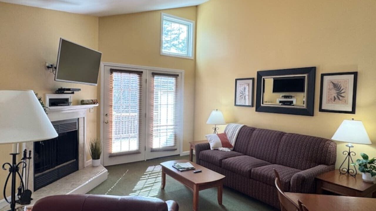 Photo of Livingroom in Francestown