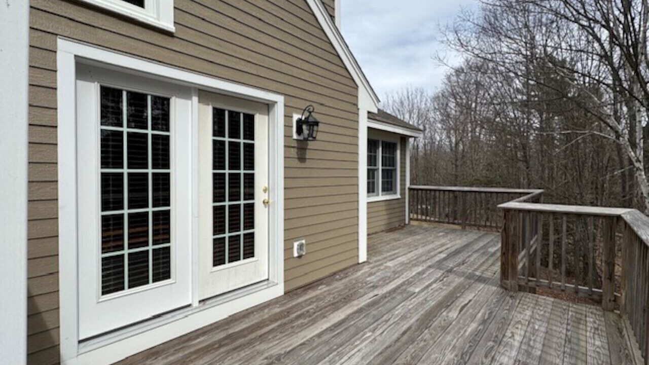 Photo of Patio Balcony in Francestown