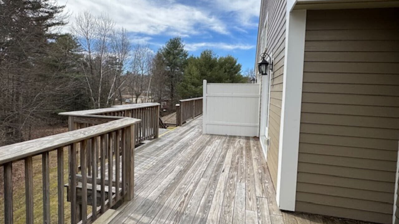 Photo of Patio Balcony in Francestown