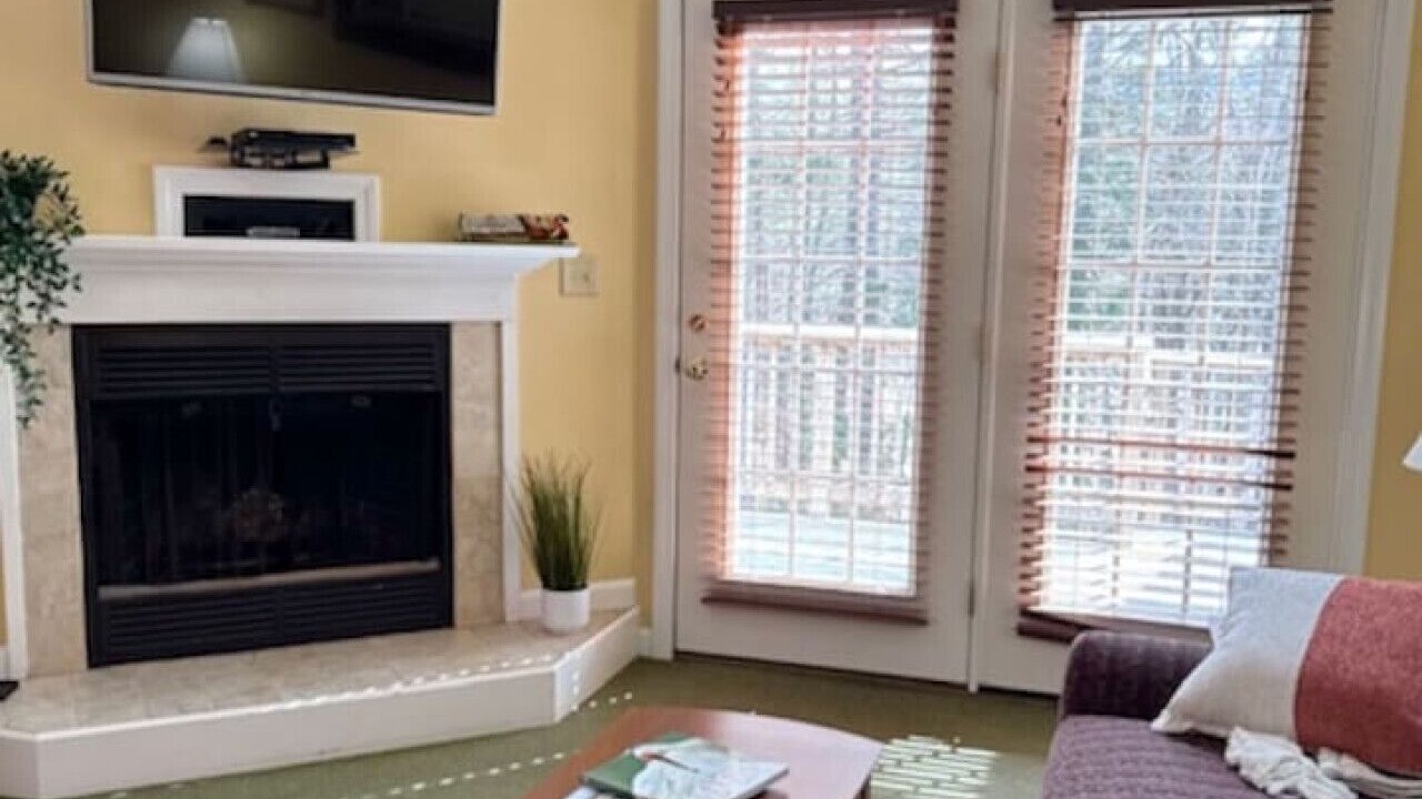 Photo of Livingroom in Francestown