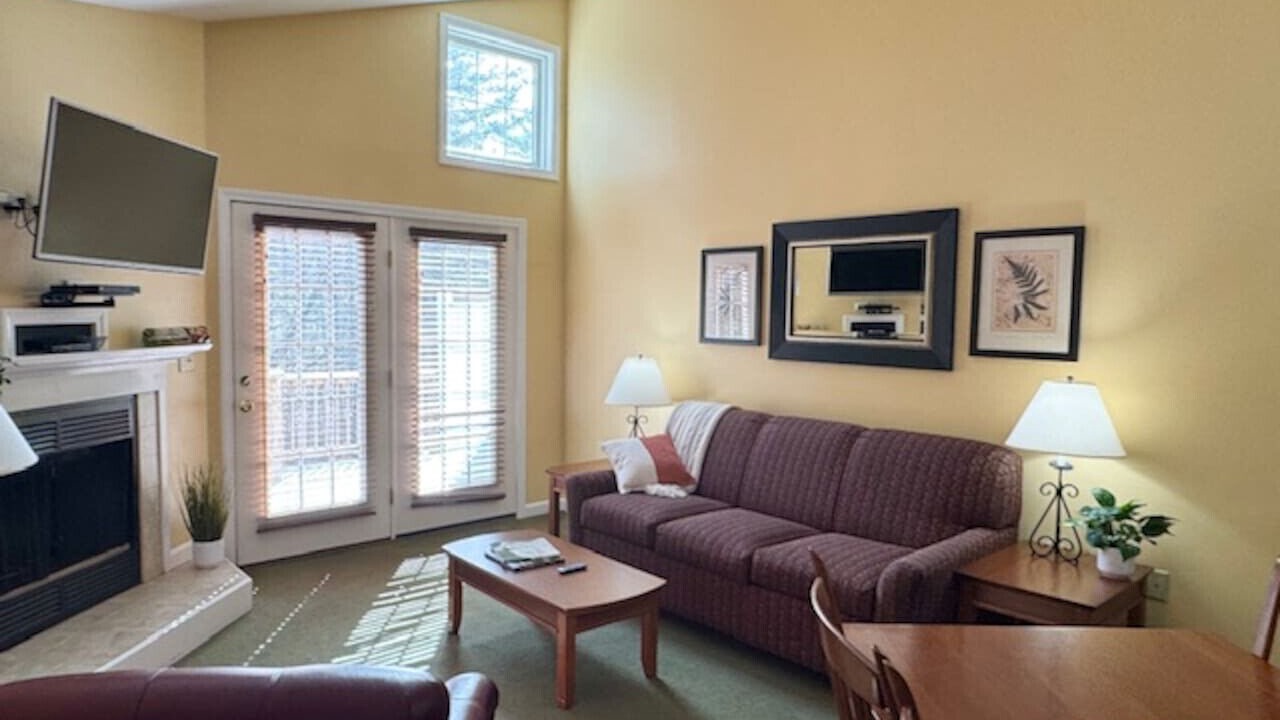 Photo of Livingroom in Francestown