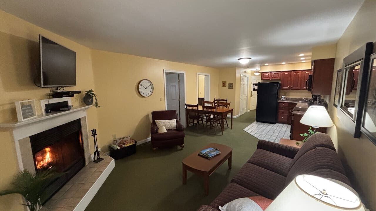 Photo of Livingroom in Francestown