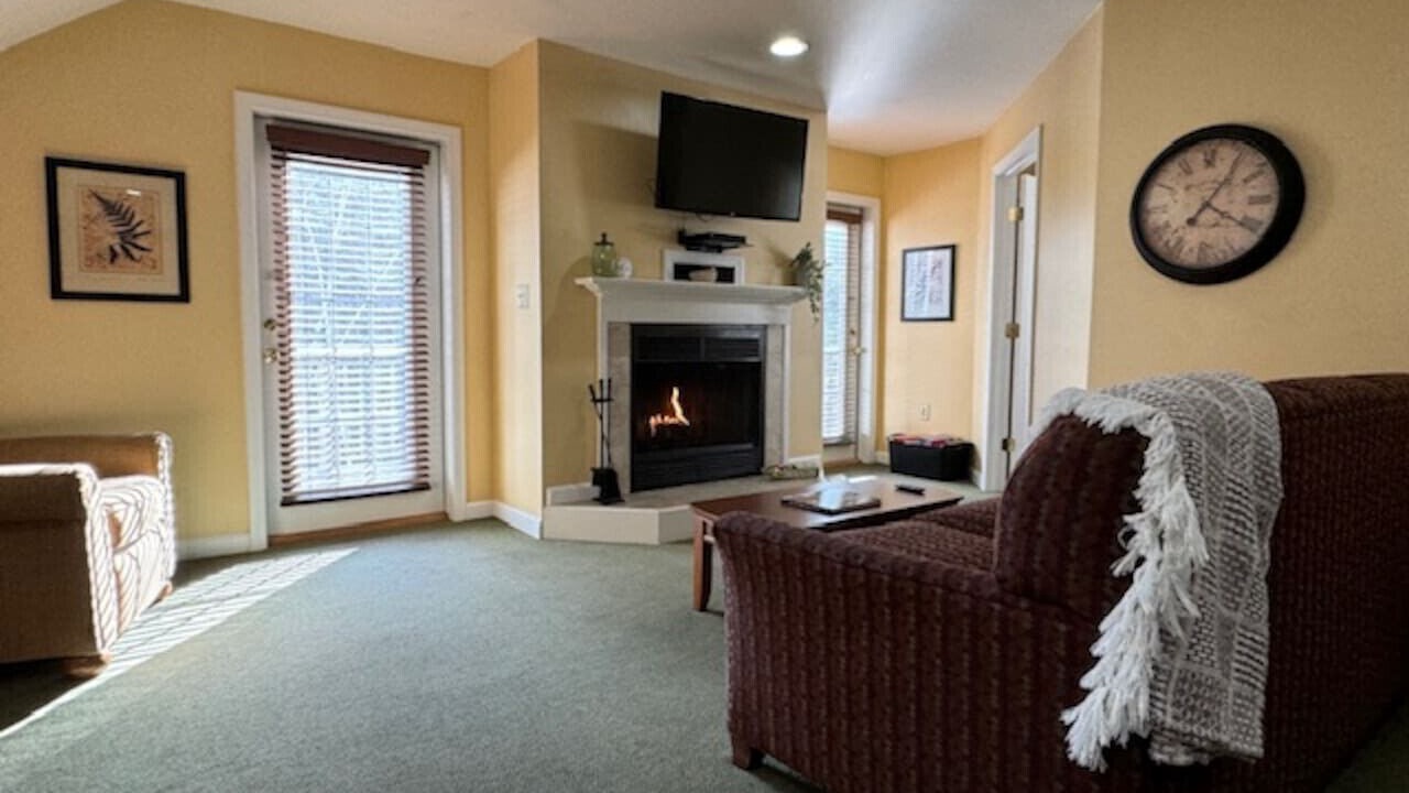 Photo of Livingroom in Francestown