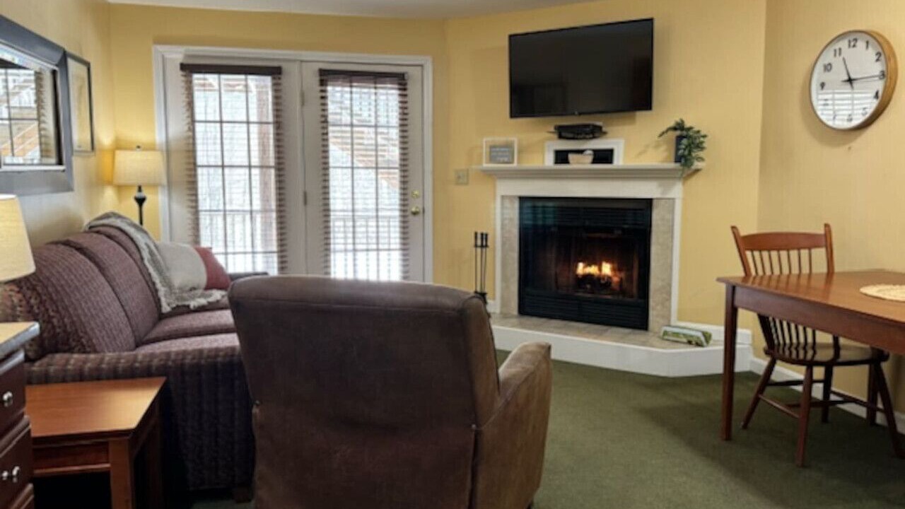 Photo of Livingroom in Francestown