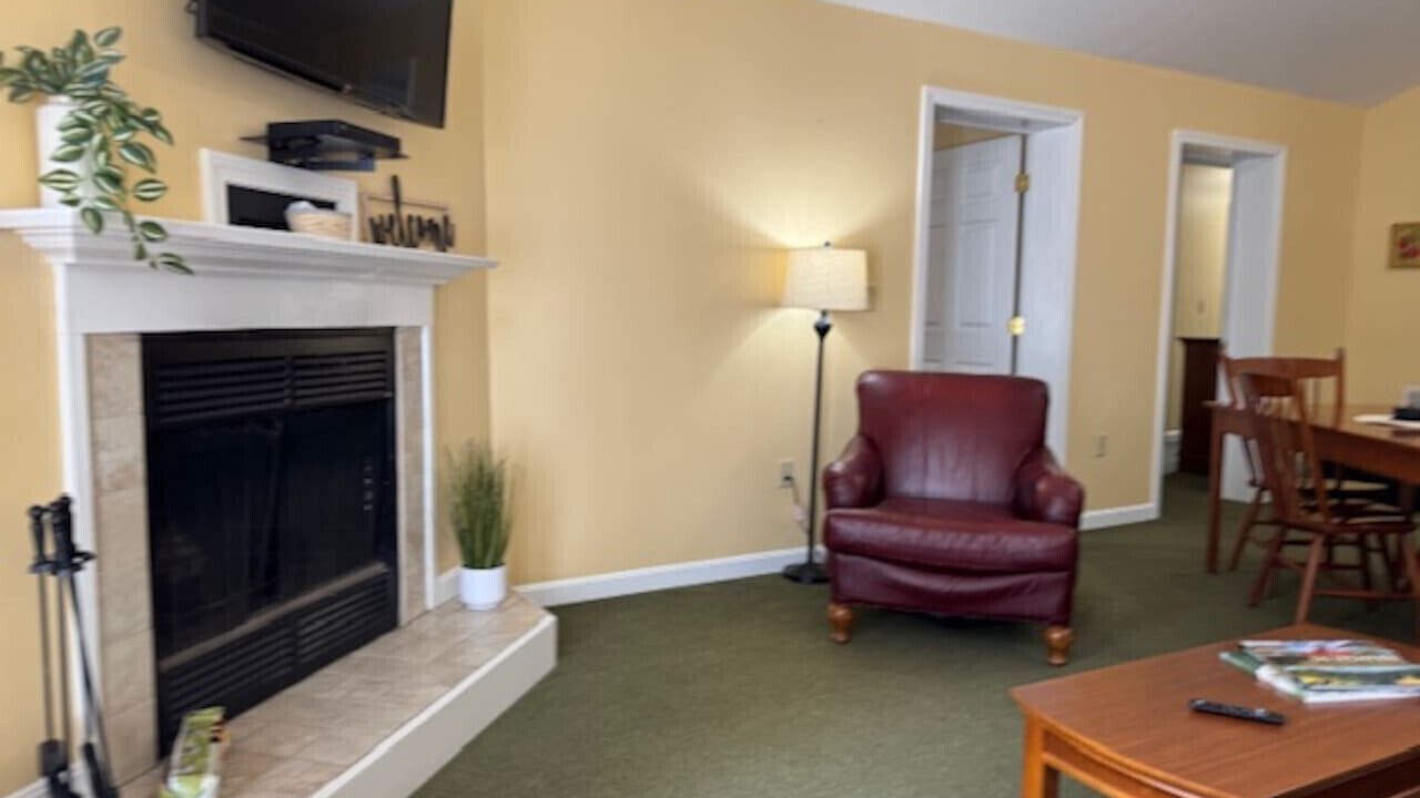 Photo of Livingroom in Francestown