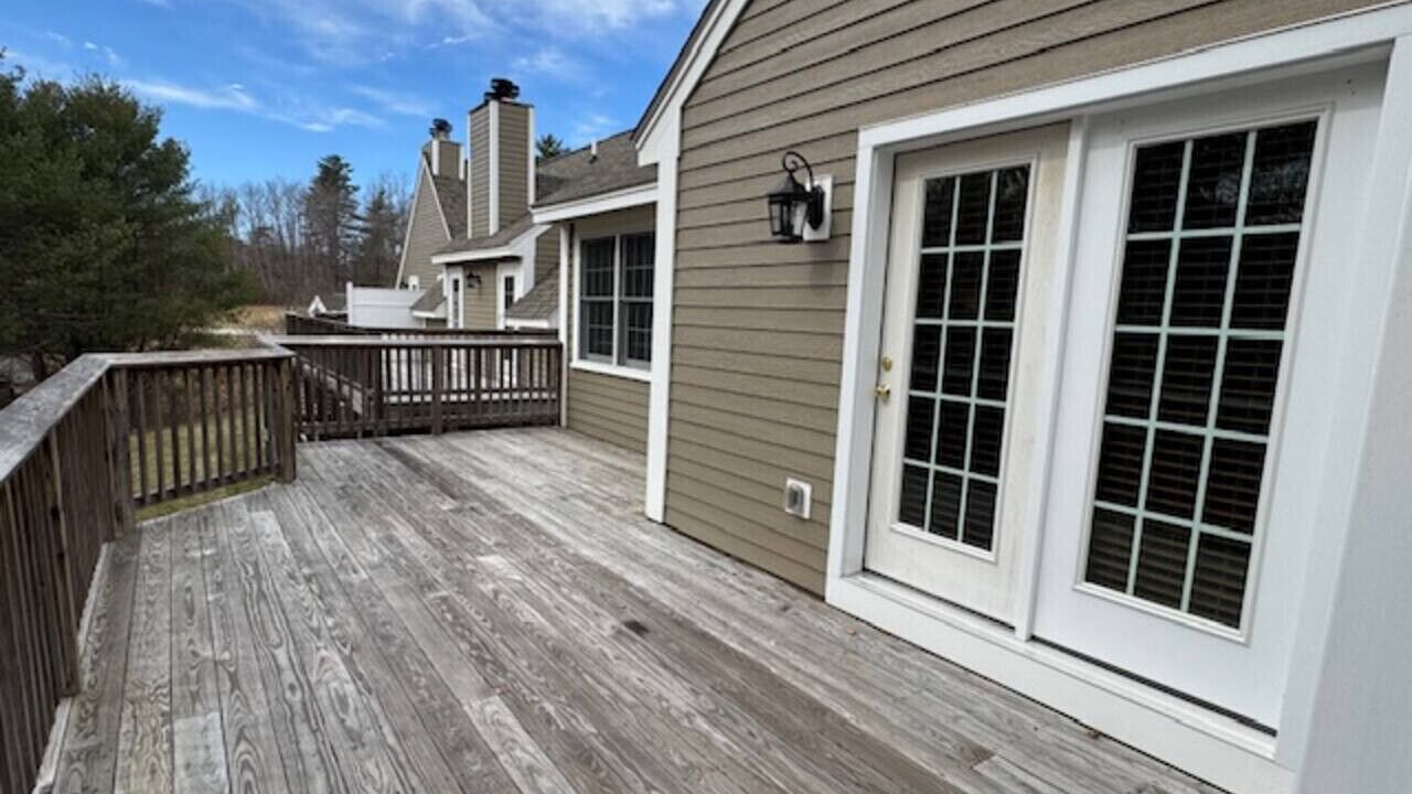 Photo of Patio Balcony in Francestown