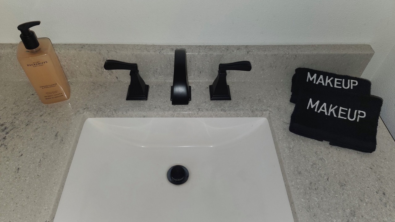 Photo of Bathroom in Corydon