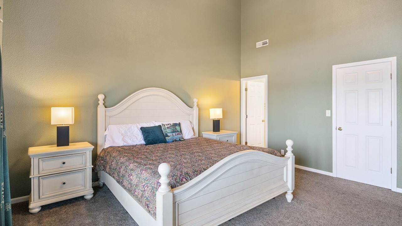 Photo of Bedroom in Sunrise Beach