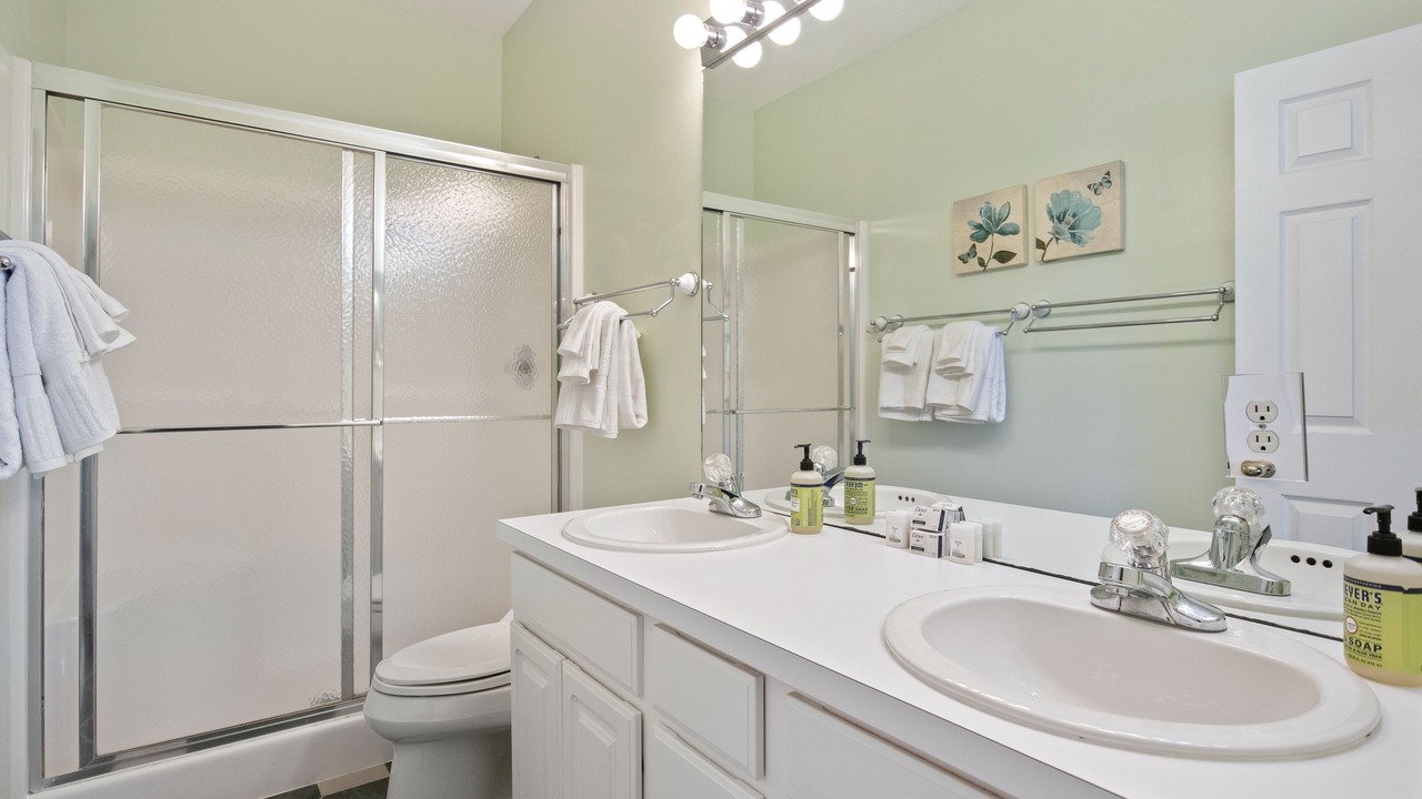 Photo of Bathroom in Sunrise Beach