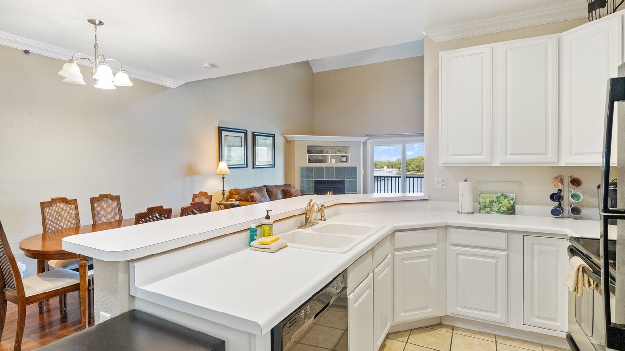 Photo of Kitchen in Sunrise Beach