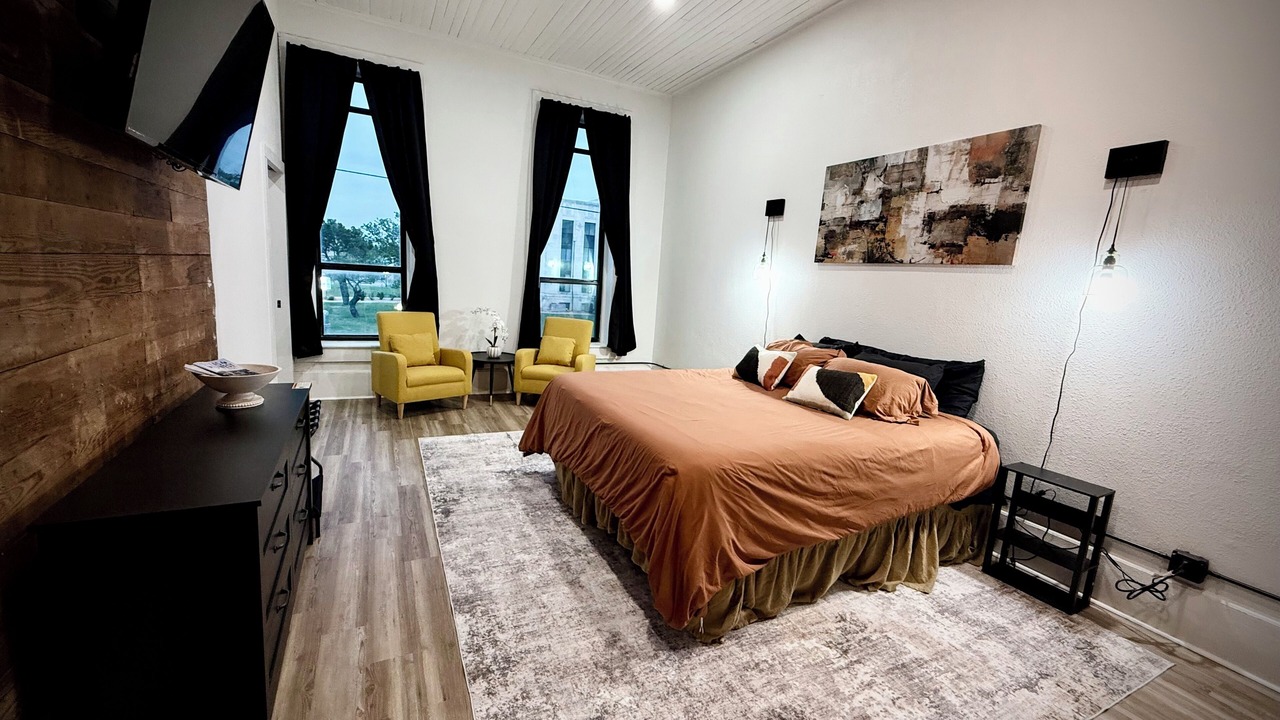 Photo of Bedroom in Jacksboro