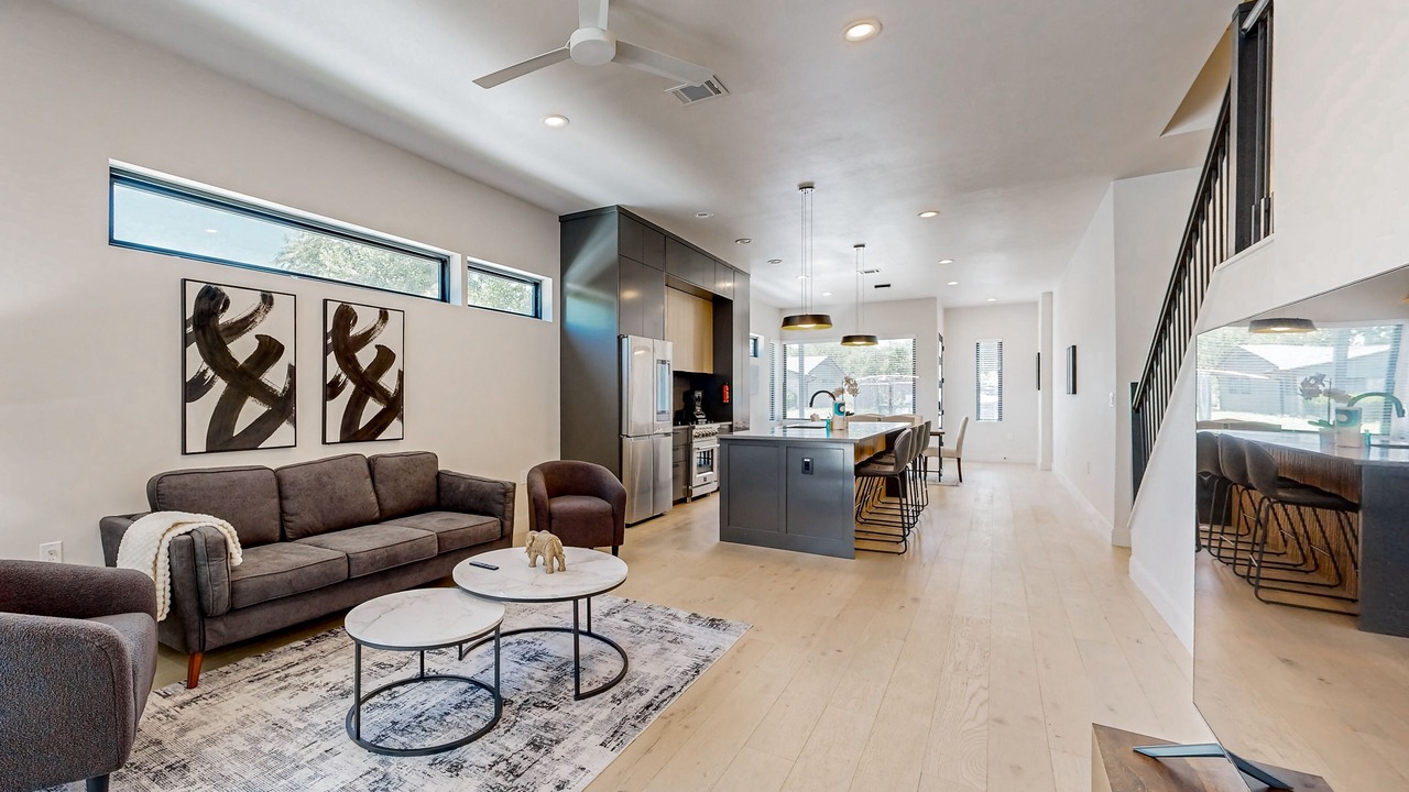 Photo of Livingroom in Highland