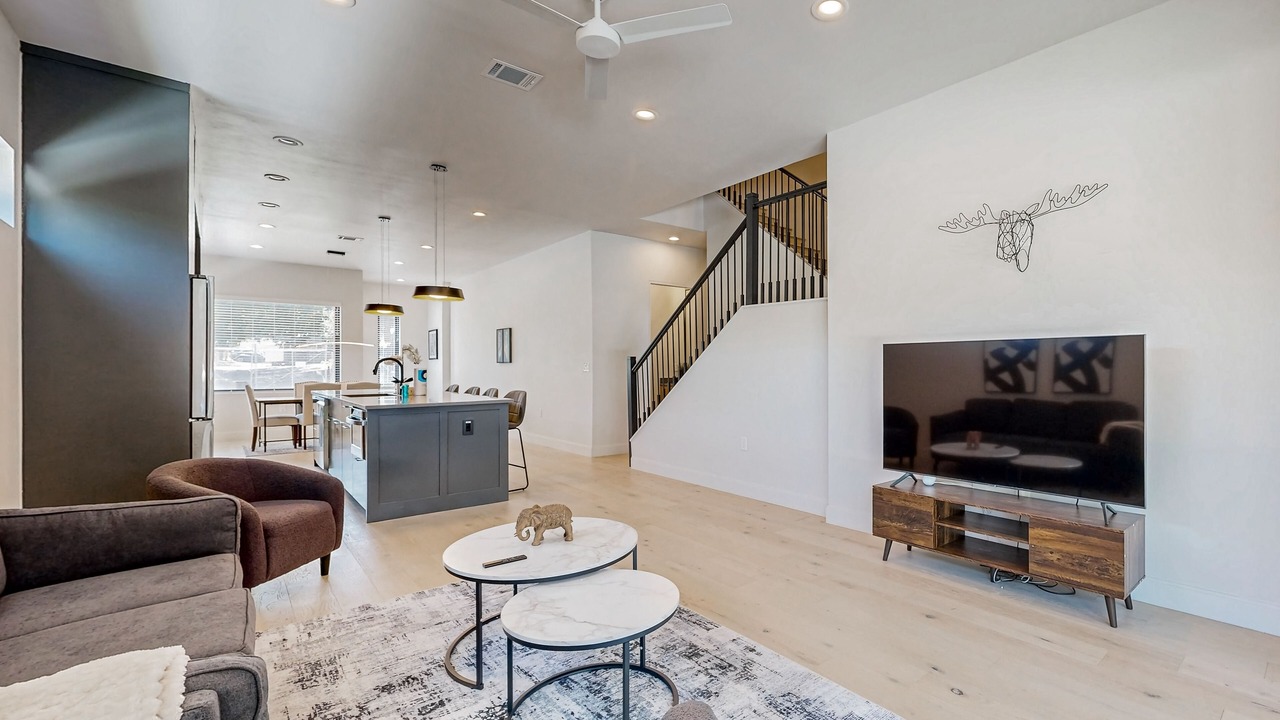 Photo of Livingroom in Highland